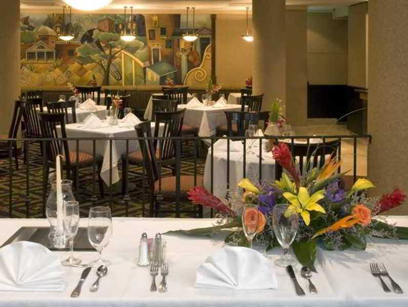 Embassy Suites Tysons Corner Restaurante foto